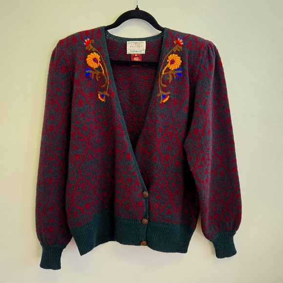 Susan Bristol Sweaters - Vintage Susan Bristol Red & Green Floral Embroidered Patterned Cardigan Sz M